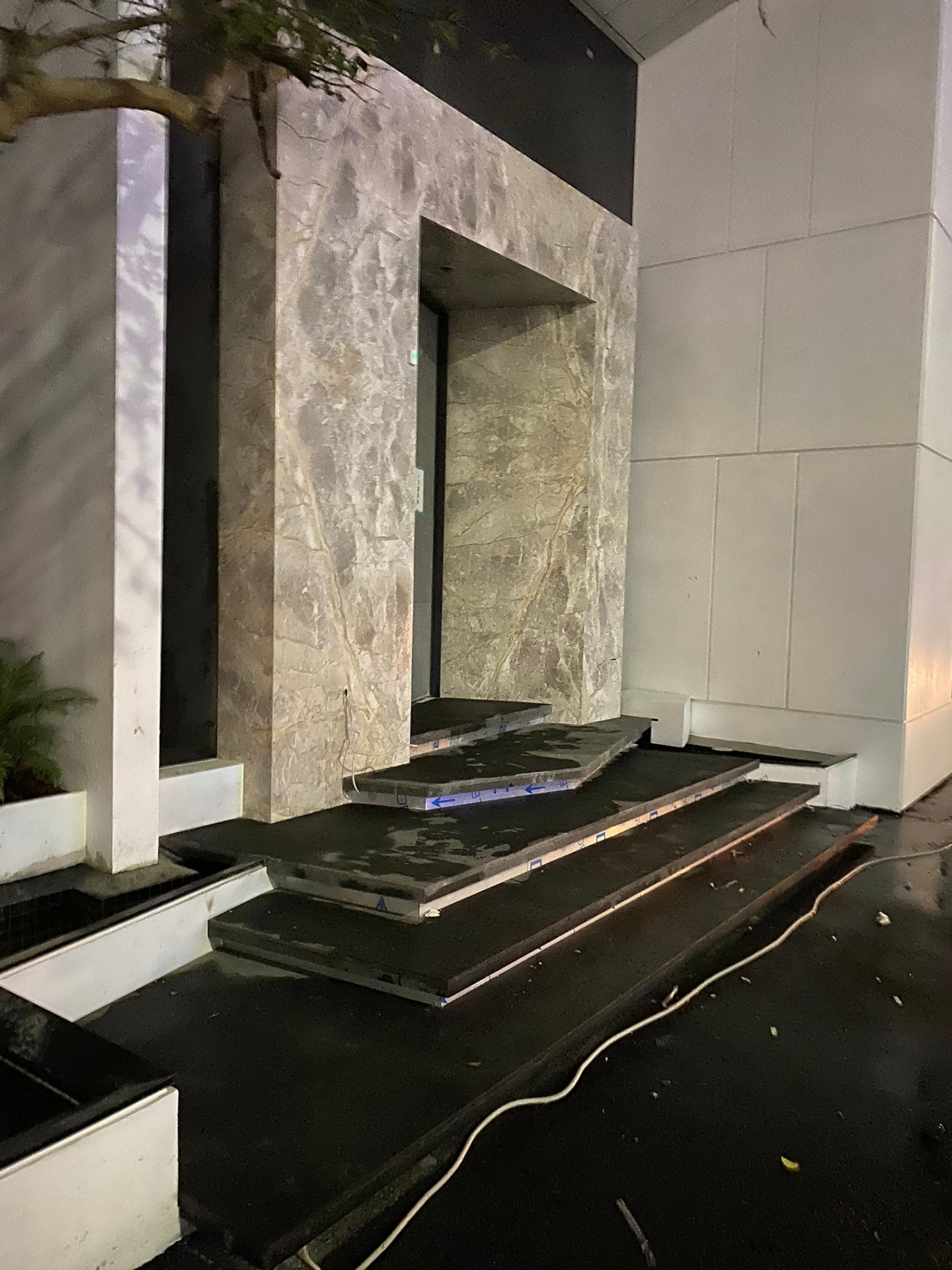 安格拉珍珠-大門門斗+黑瑪瑙燒面-踏階