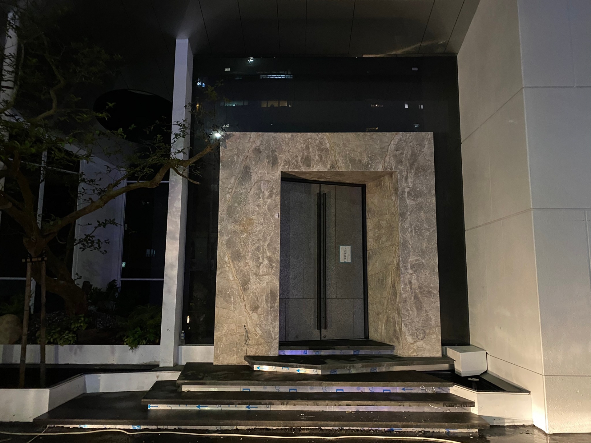 安格拉珍珠-大門門斗+黑瑪瑙燒面-踏階