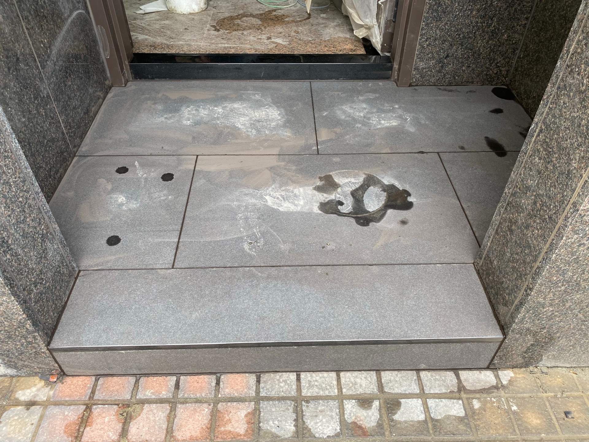 印度黑水沖面-玄關地坪