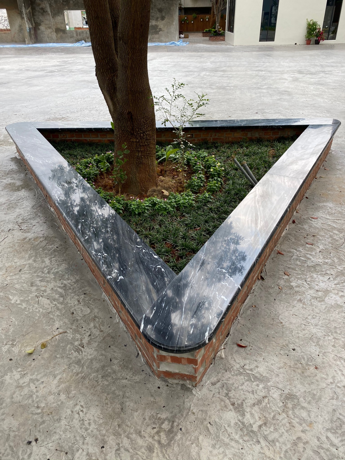 黑部立山-花圃檯面